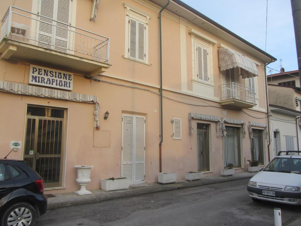 Hotel Mirafiori Camaiore Bagian luar foto